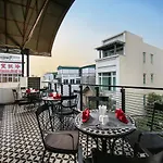 San Hotel 1